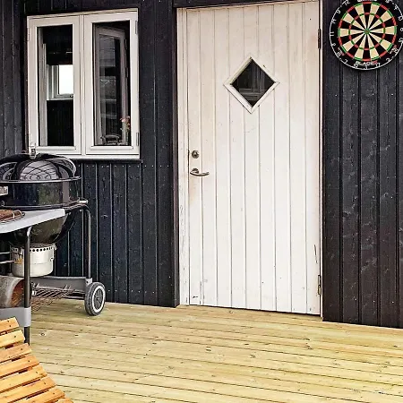 6 Person In Vinderup-by Traum